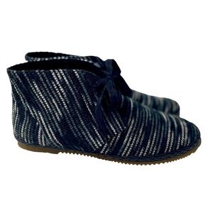 Aetrex Addison Women’s Woven Knit Comfort Ankle Chukkas